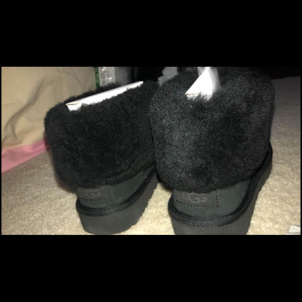 Brand new‼️ Classic mini Ugg boots